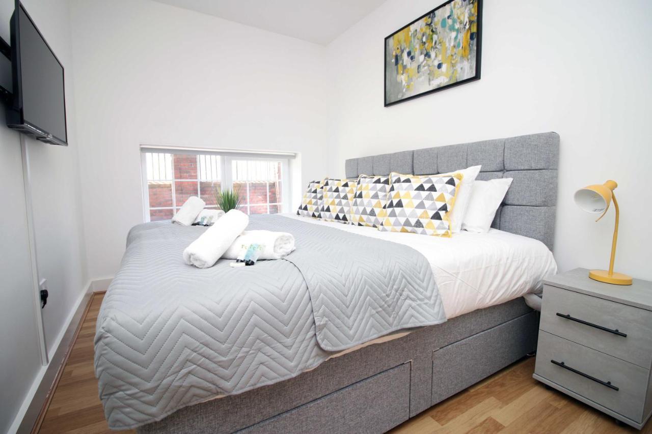 St Thomas Loft Views By Ssw - 2Br, Parking, Sleeps 4, Easy Access To City Centre, Marina, Beach And M4 Σουόνσι Εξωτερικό φωτογραφία