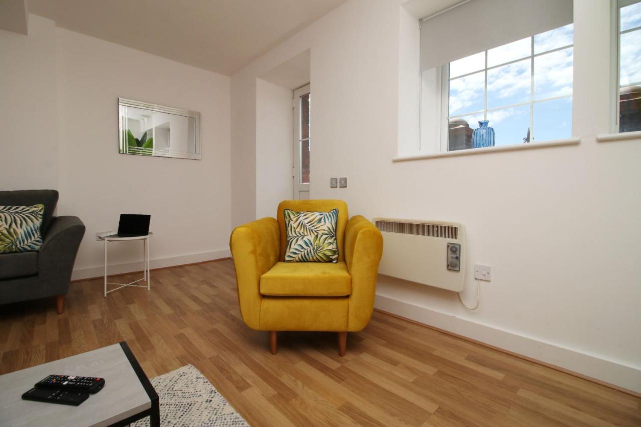 St Thomas Loft Views By Ssw - 2Br, Parking, Sleeps 4, Easy Access To City Centre, Marina, Beach And M4 Σουόνσι Εξωτερικό φωτογραφία