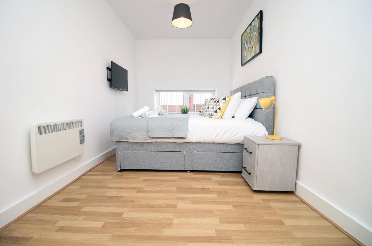 St Thomas Loft Views By Ssw - 2Br, Parking, Sleeps 4, Easy Access To City Centre, Marina, Beach And M4 Σουόνσι Εξωτερικό φωτογραφία